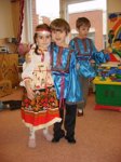 Русский национальный костюм (мальчик и девочка)
